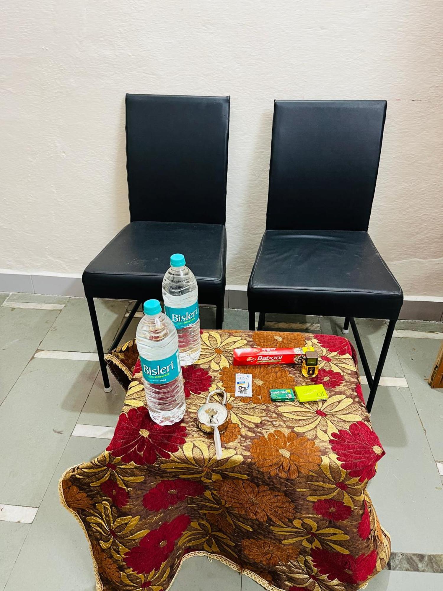 Tiwari G Home Stay Ujjain Exteriör bild