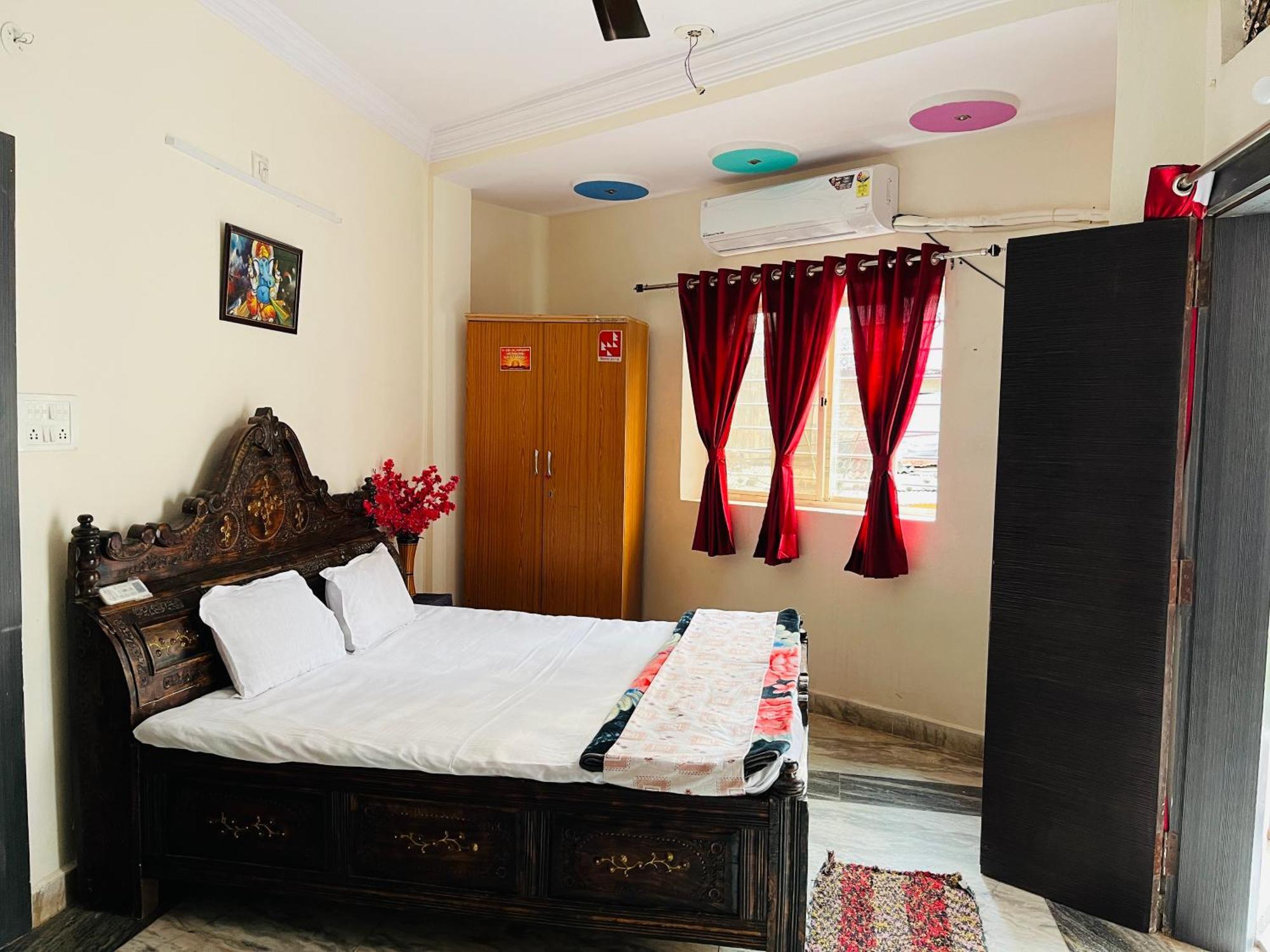 Tiwari G Home Stay Ujjain Exteriör bild